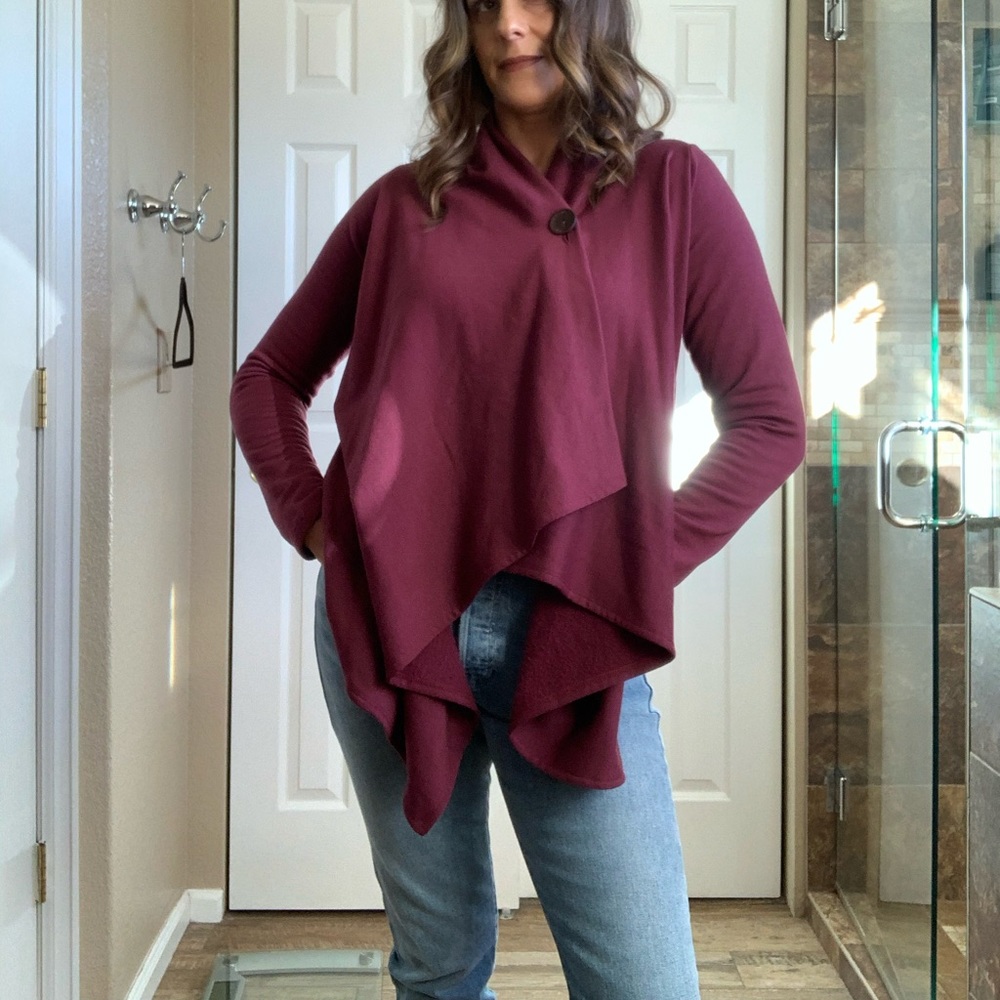 Bobeau wine colored drapy cardigan